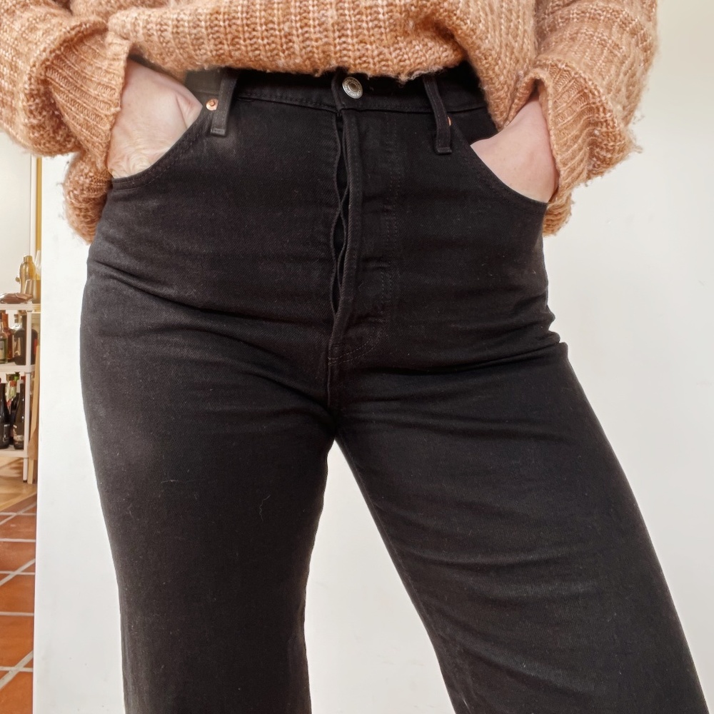 Levi Ribcage Straight Ankle Black Jeans
